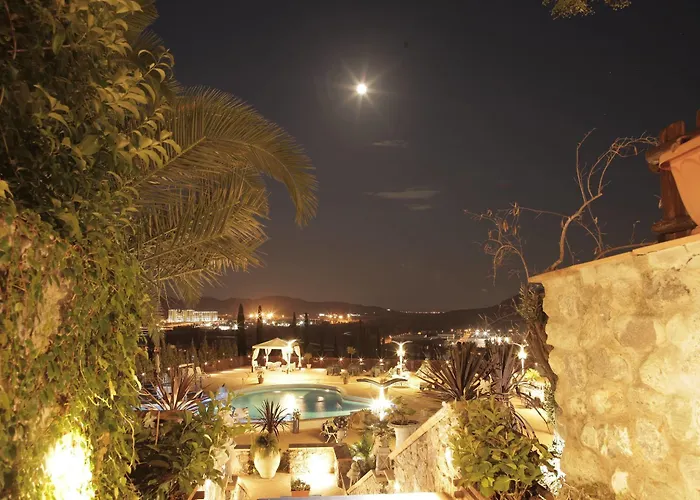 Hotel Borgo Santa Rosa *